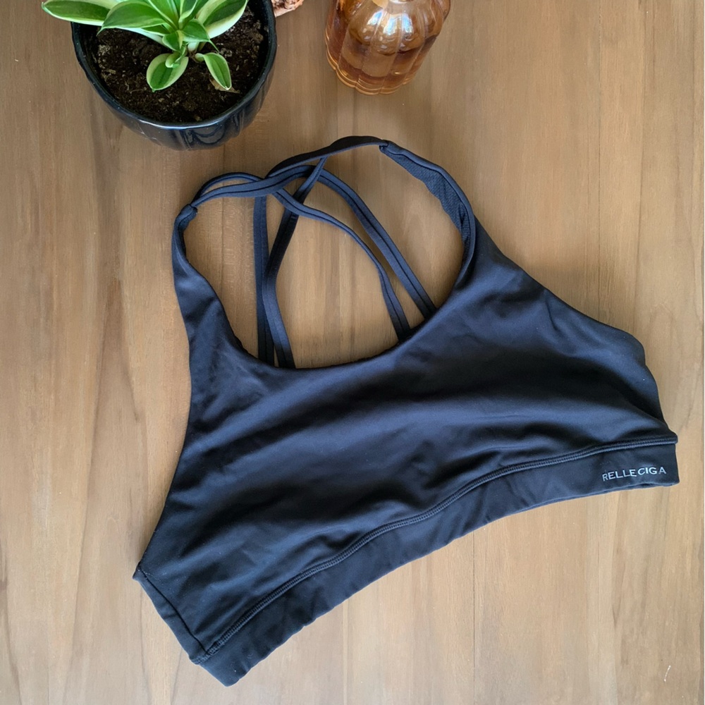 Amazon Essentials Black Sports Bra